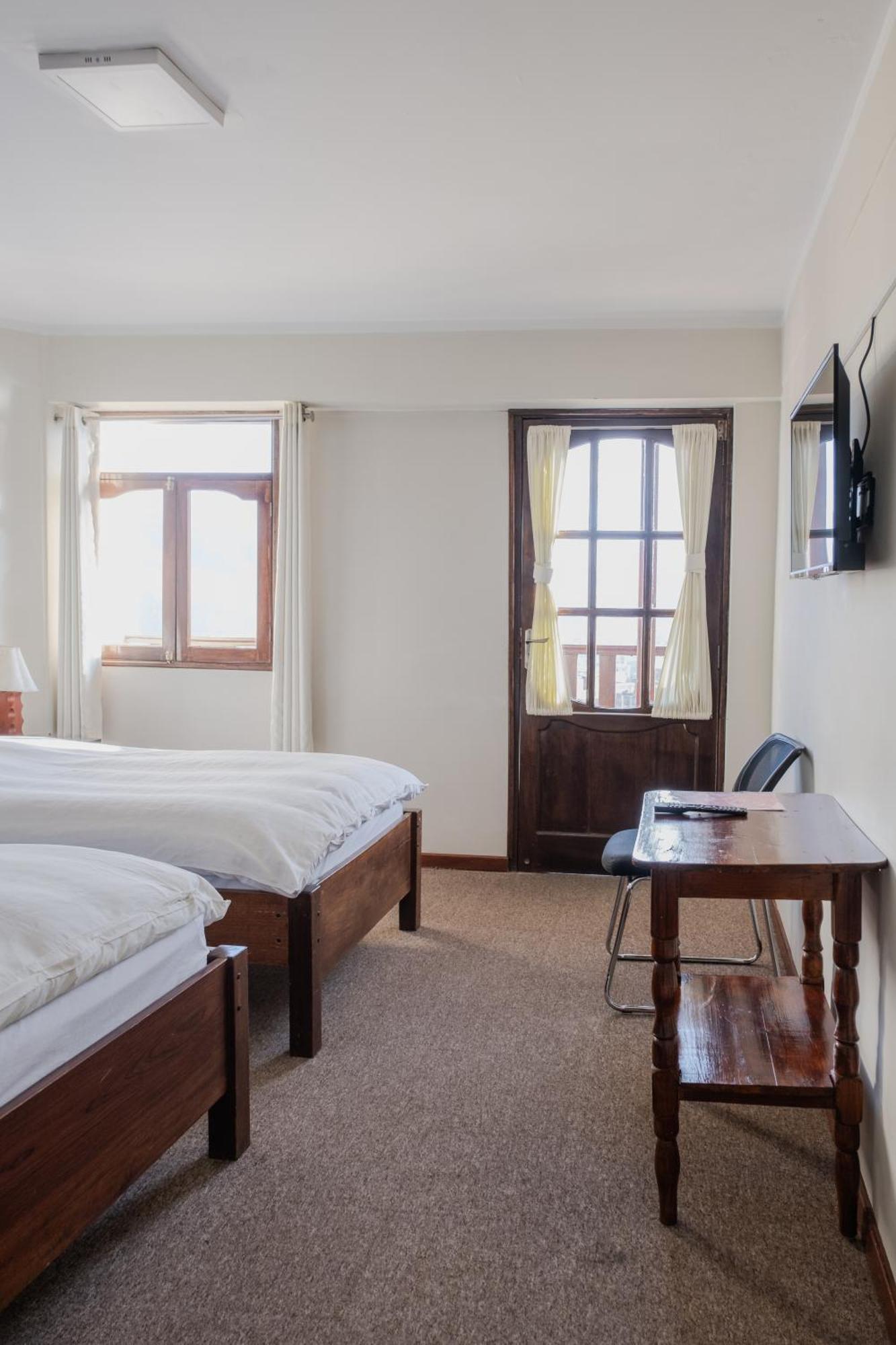 Hotel Santa Cruz Уарас Екстериор снимка