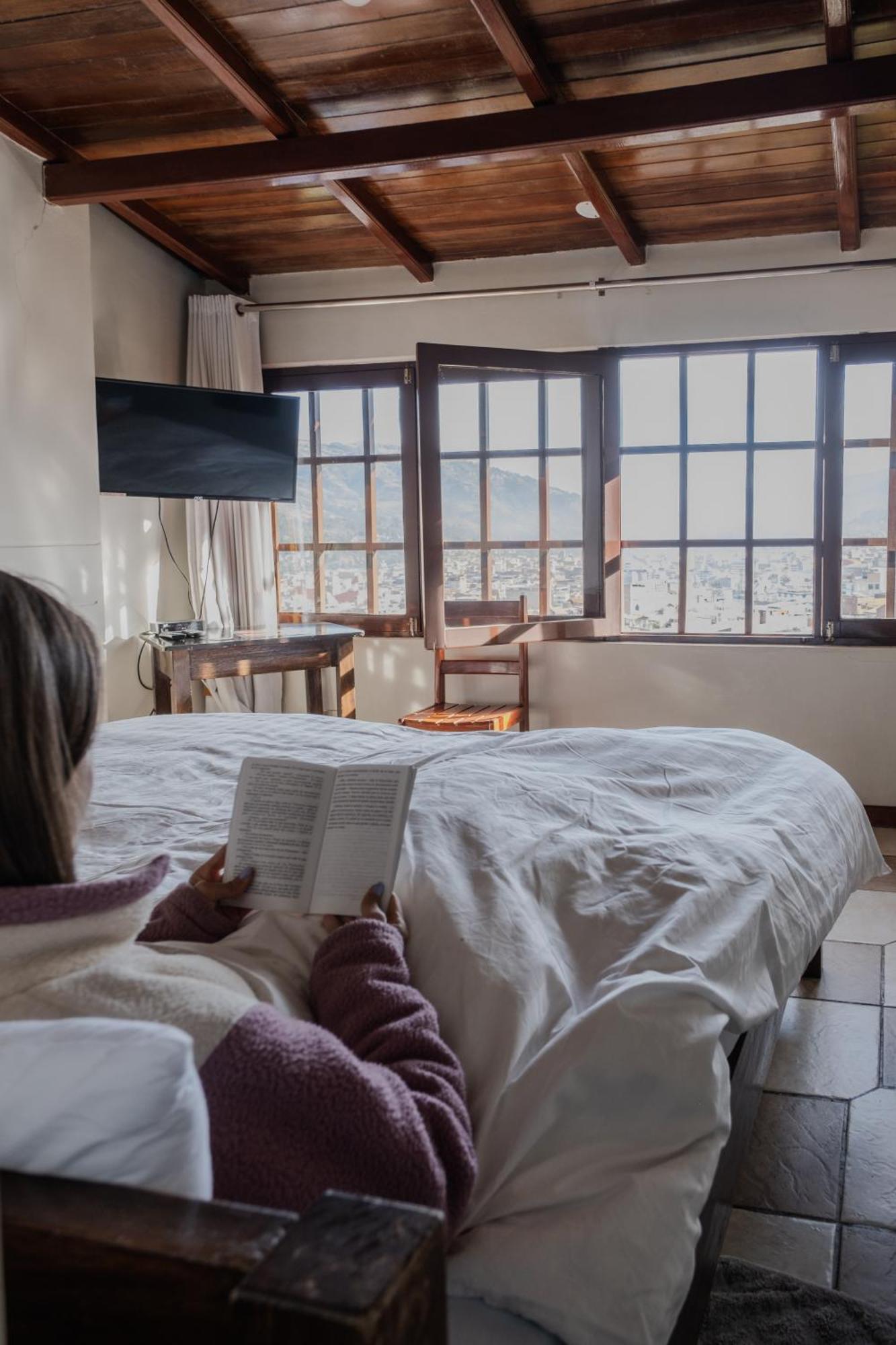 Hotel Santa Cruz Уарас Екстериор снимка