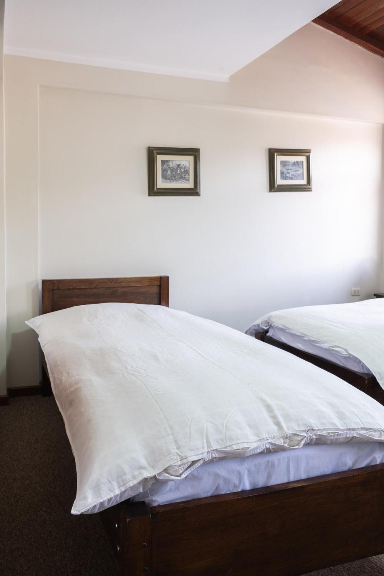 Hotel Santa Cruz Уарас Екстериор снимка